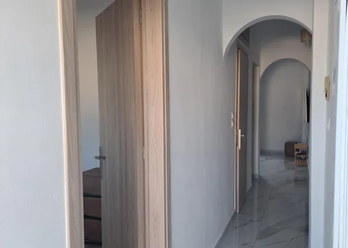 Apartment Downtown Platanos *